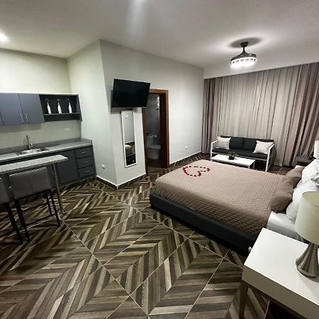 Hotel Monarca Higuey Exterior photo